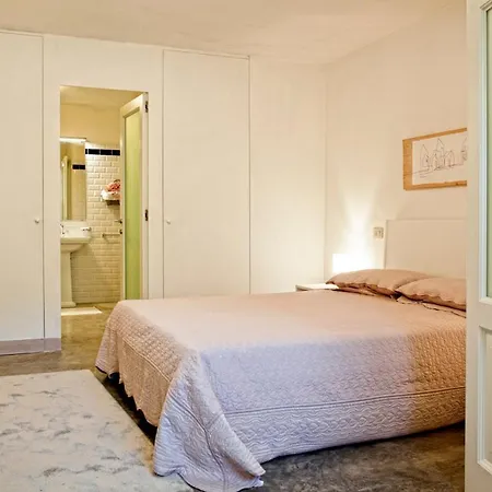 Catrosse Sleeps 11 With Pool And Air Con *