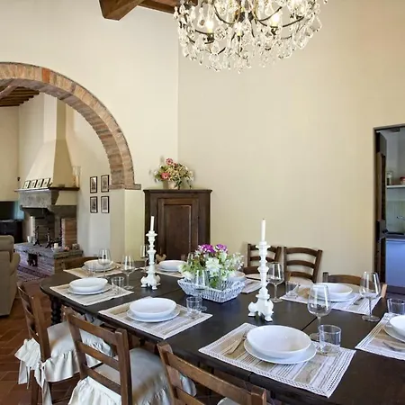 Catrosse Sleeps 11 With Pool And Air Con